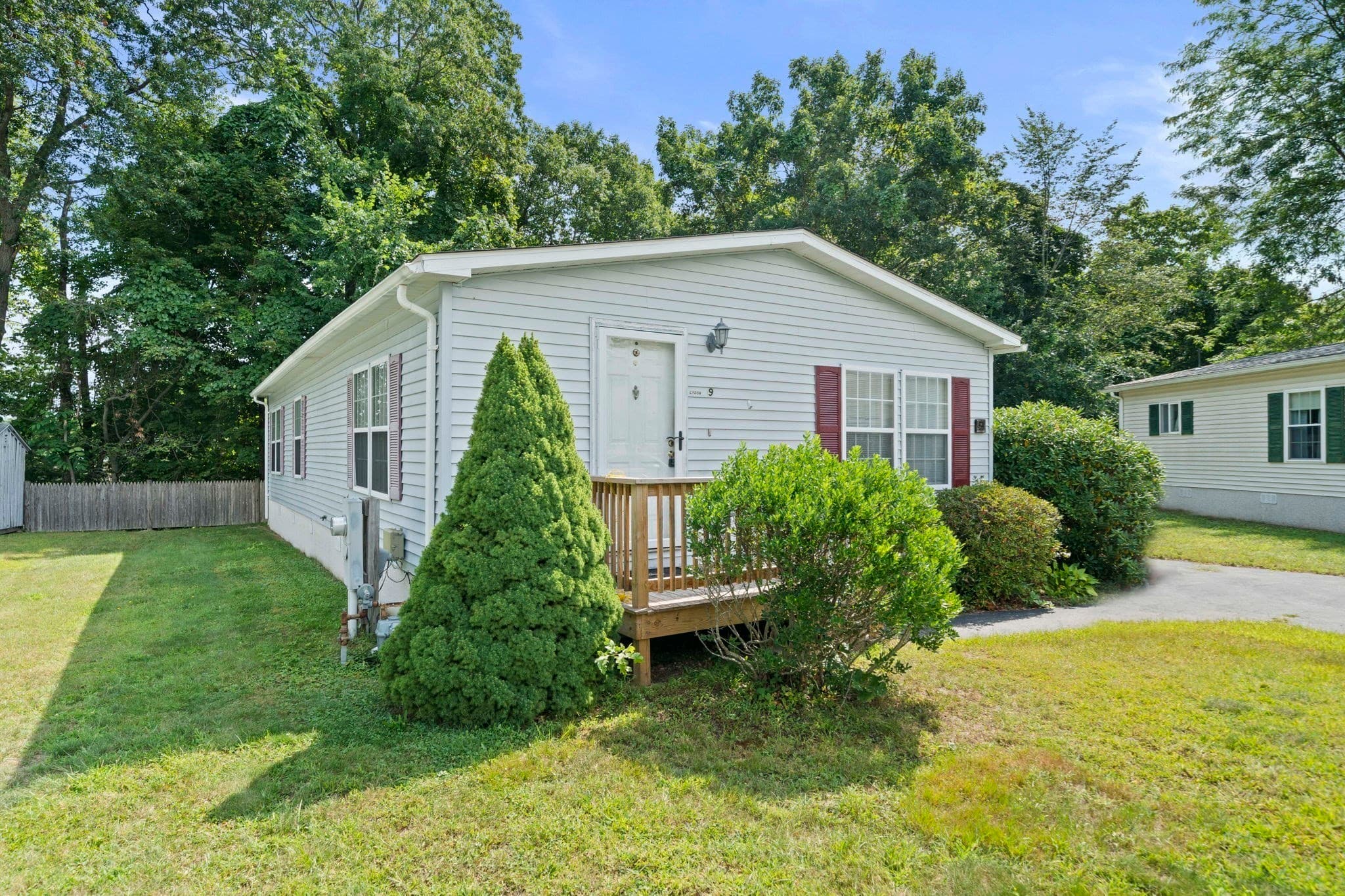 Mobile Home at 9 Hornbeam, Rockland MA 02370, Rockland, photo 3 of 28