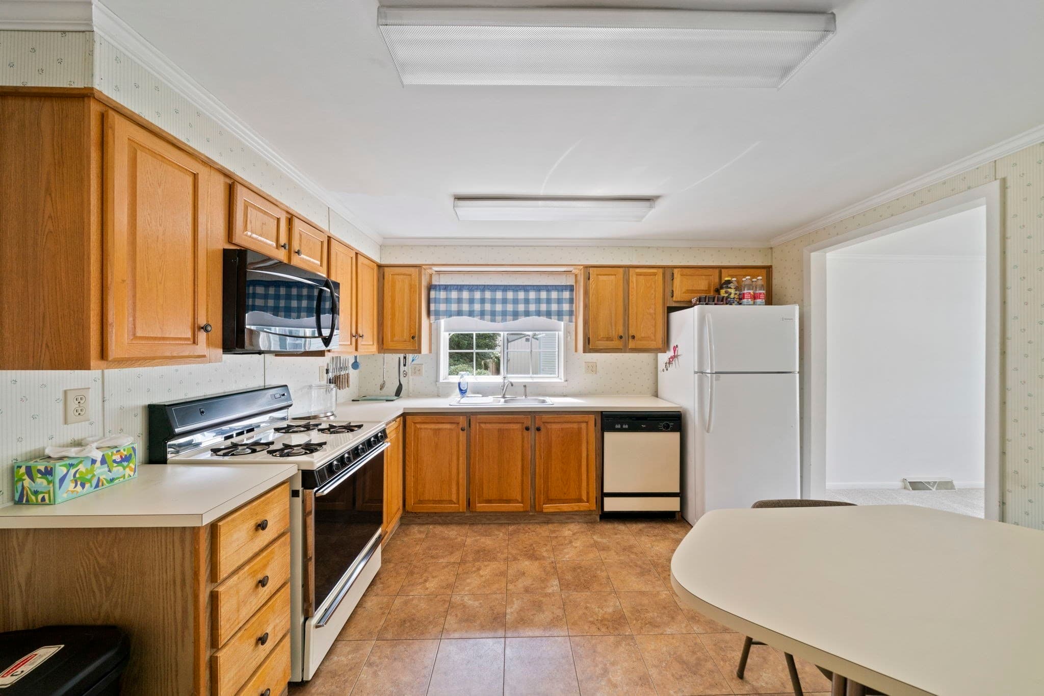 Mobile Home at 9 Hornbeam, Rockland MA 02370, Rockland, photo 10 of 28