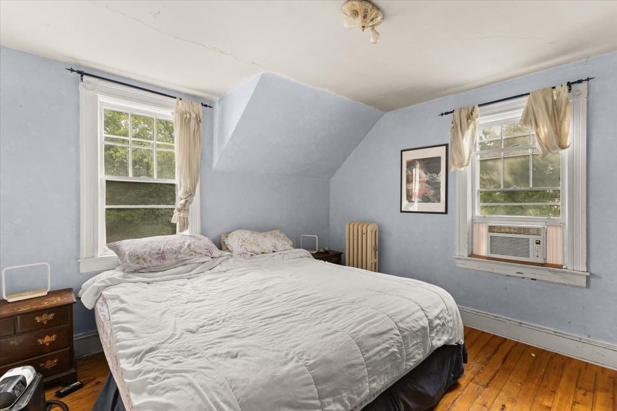 Single Family Residence at 94 Stamford Ave, Providence RI 02907, Providence, photo 16 of 25