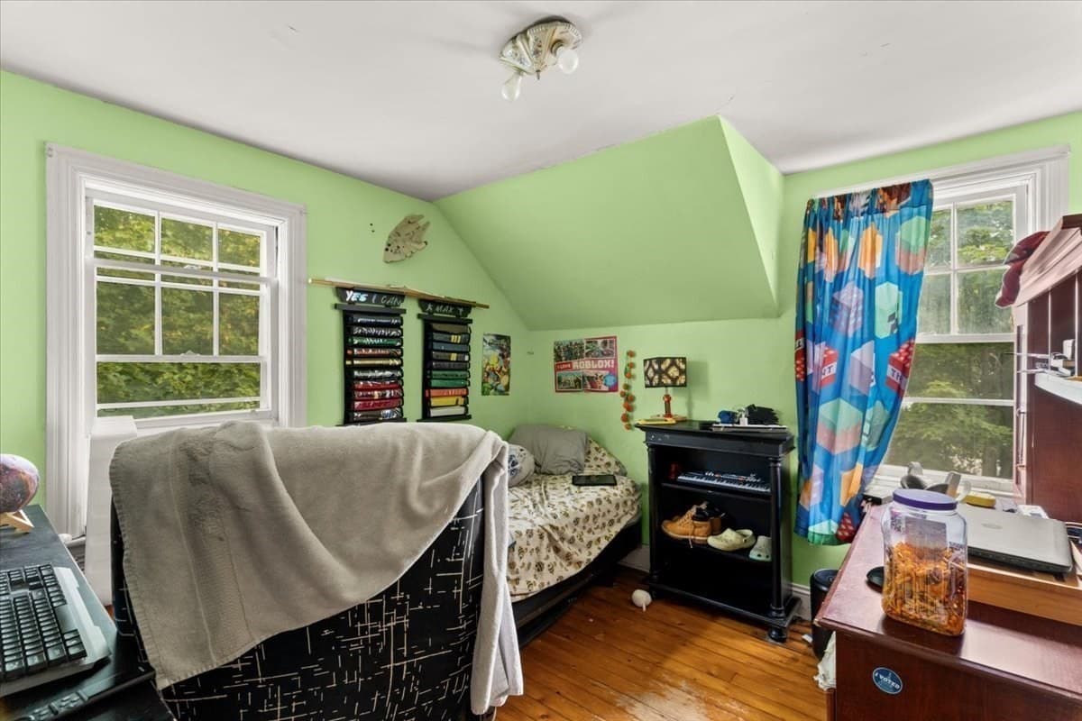 Single Family Residence at 94 Stamford Ave, Providence RI 02907, Providence, photo 19 of 25