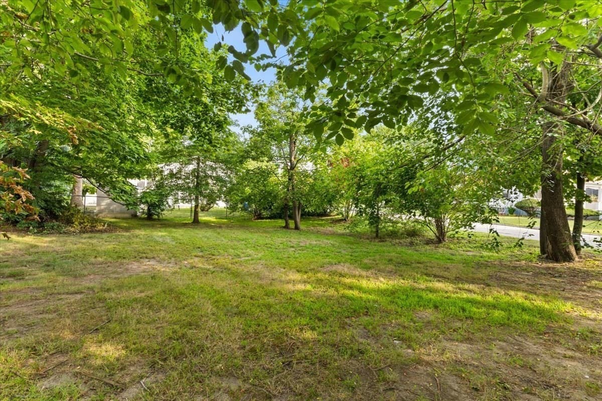Single Family Residence at 94 Stamford Ave, Providence RI 02907, Providence, photo 4 of 25