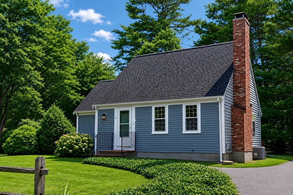 9 East Harbor Drive, Falmouth MA 02536