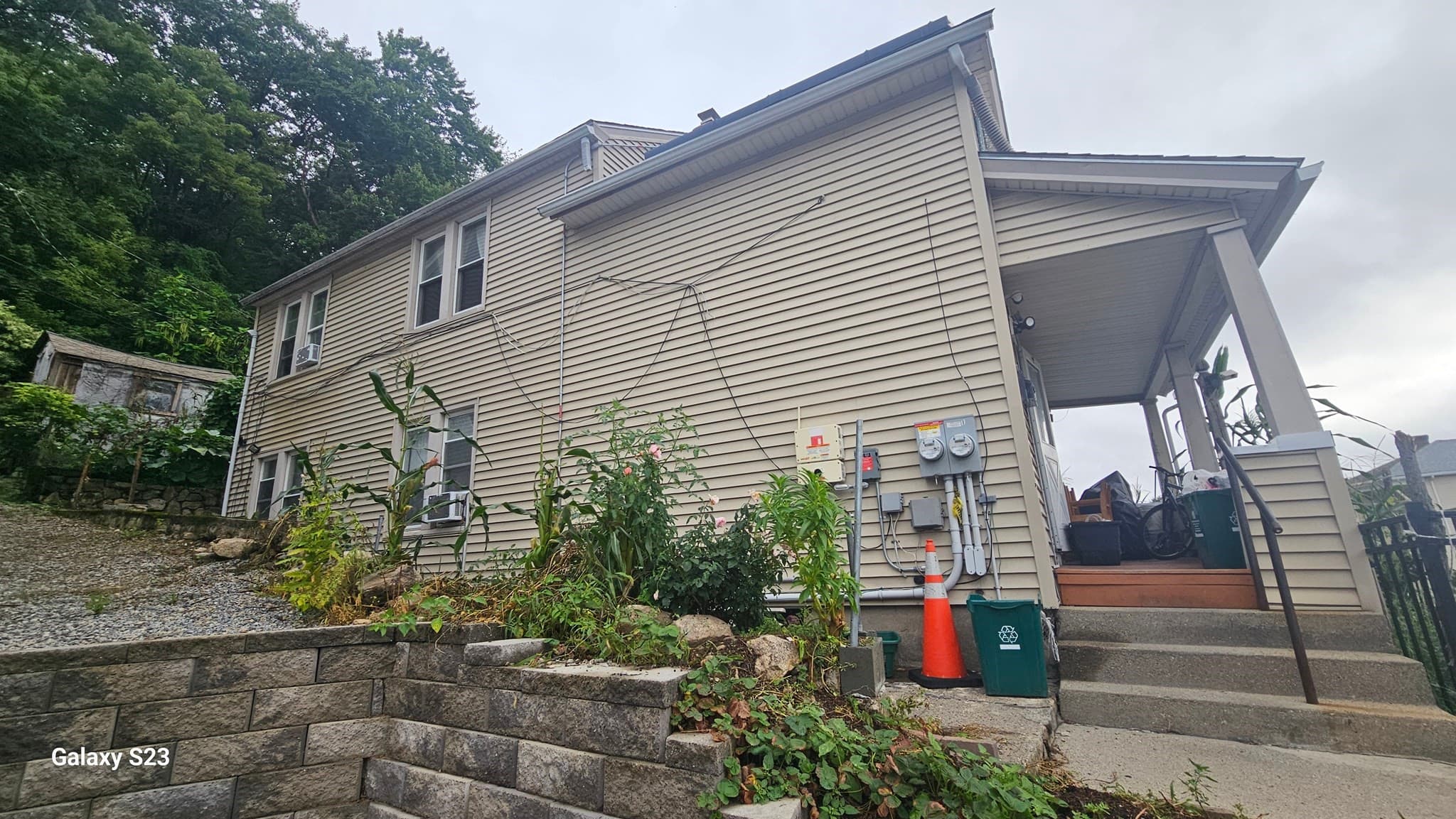 2 Family - 2 Units Up/Down at 51 Chilmark St, Worcester MA 01604, Worcester, photo 2 of 6