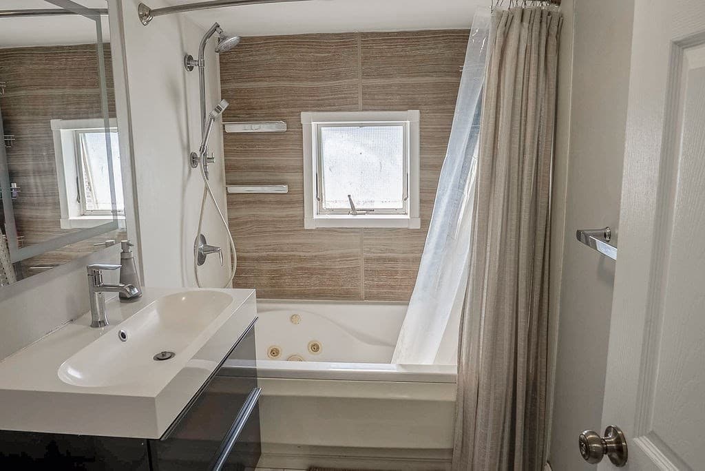 Condominium at 26-28 Quincy St # 26, Watertown MA 02472, Watertown, photo 25 of 27