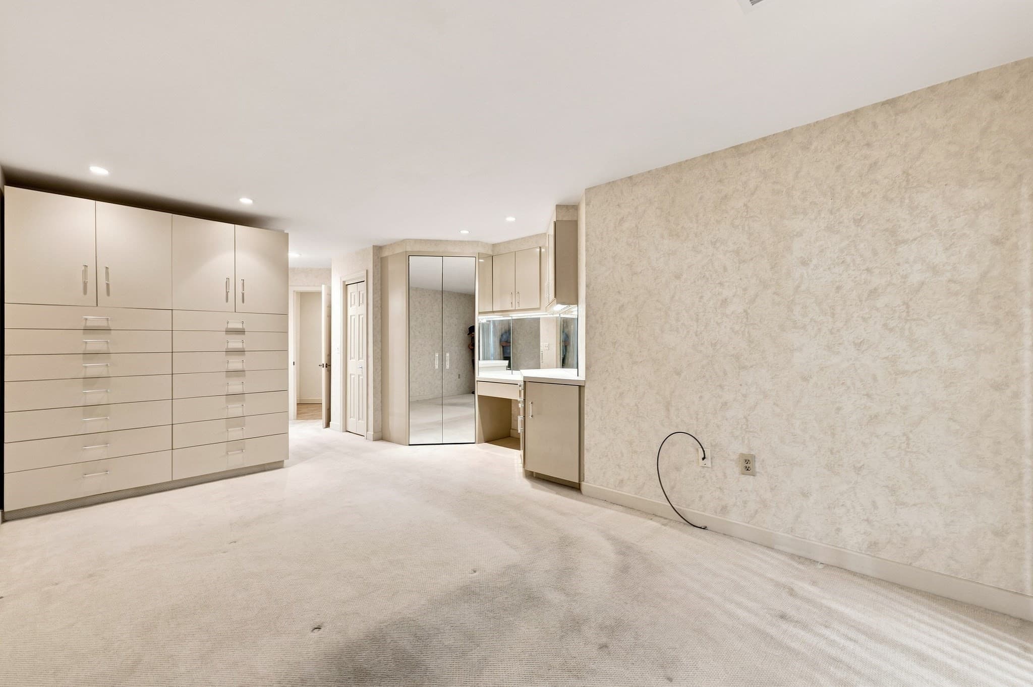 Condominium at 770 Salisbury # 322, Worcester MA 01609, Worcester, photo 28 of 35