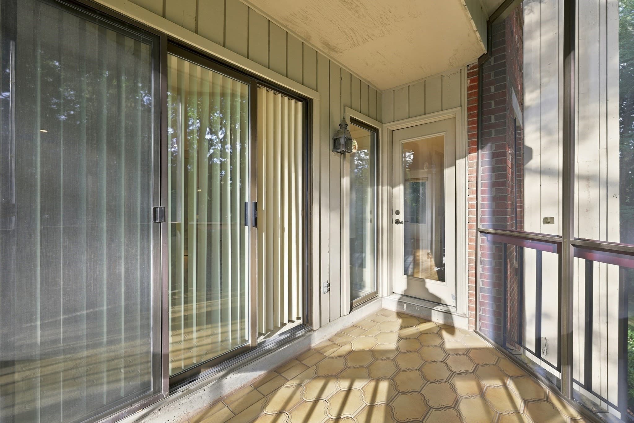 Condominium at 770 Salisbury # 322, Worcester MA 01609, Worcester, photo 21 of 35