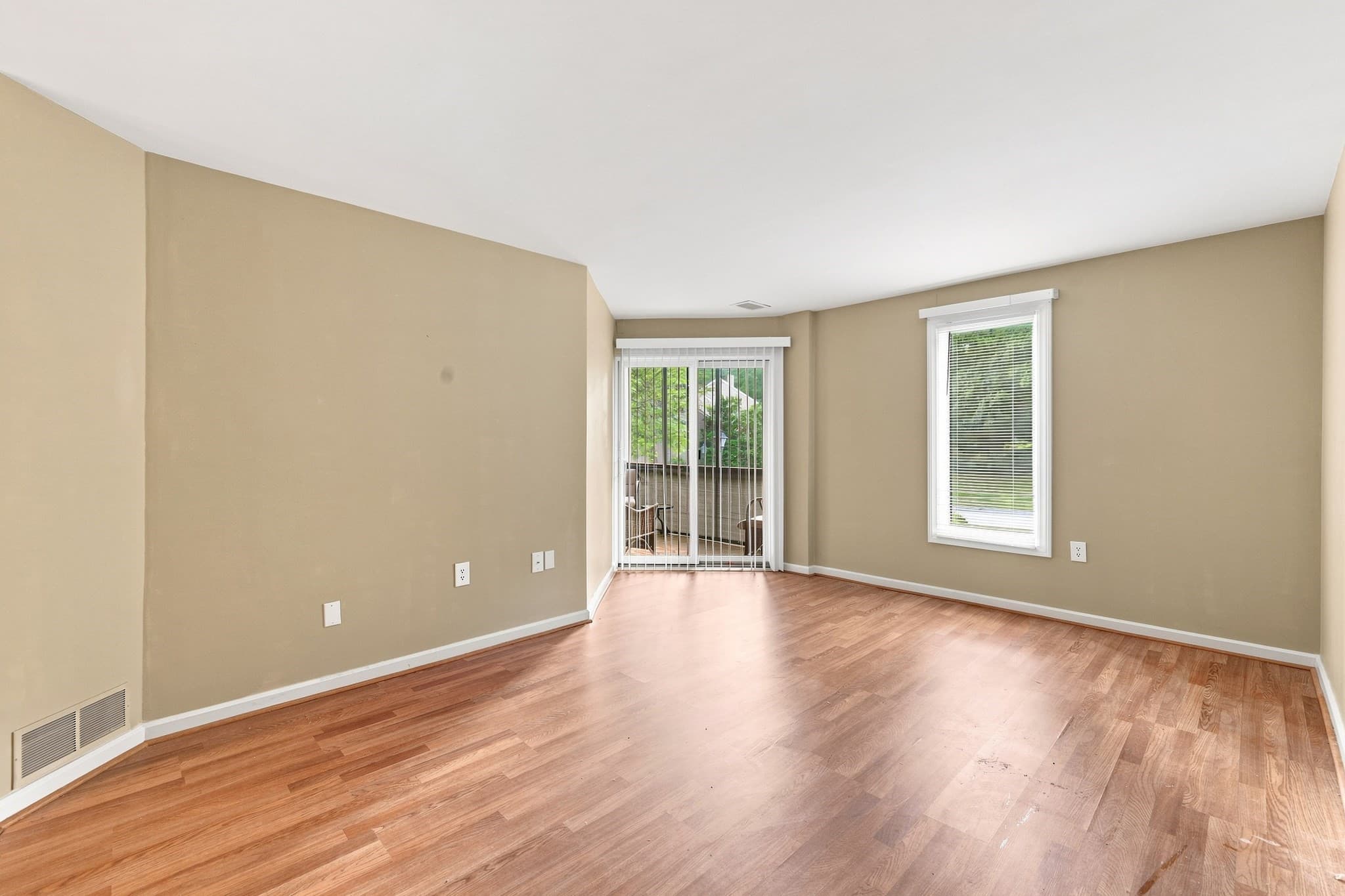 Condominium at 770 Salisbury St. # 311, Worcester MA 01609, Worcester, photo 30 of 42