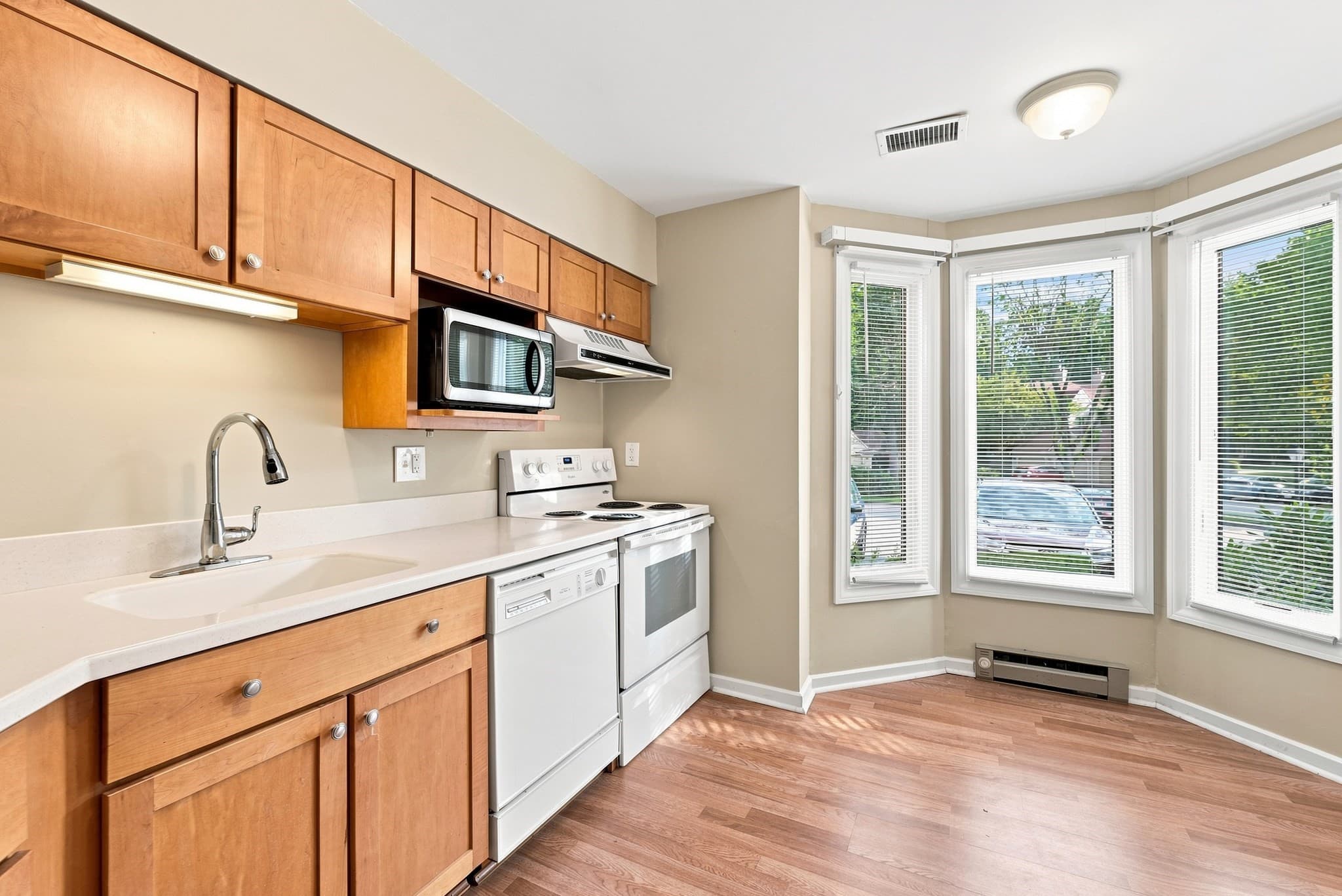 Condominium at 770 Salisbury St. # 311, Worcester MA 01609, Worcester, photo 19 of 42