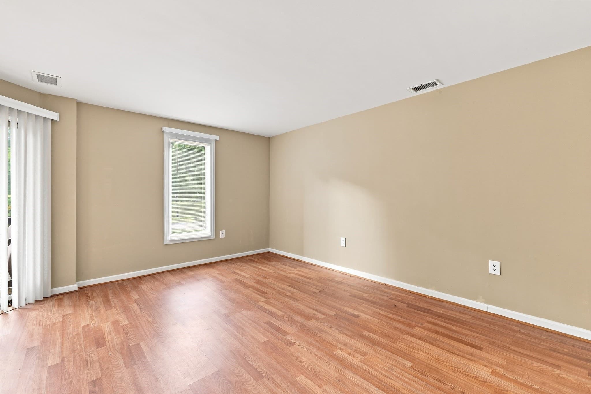 Condominium at 770 Salisbury St. # 311, Worcester MA 01609, Worcester, photo 29 of 42
