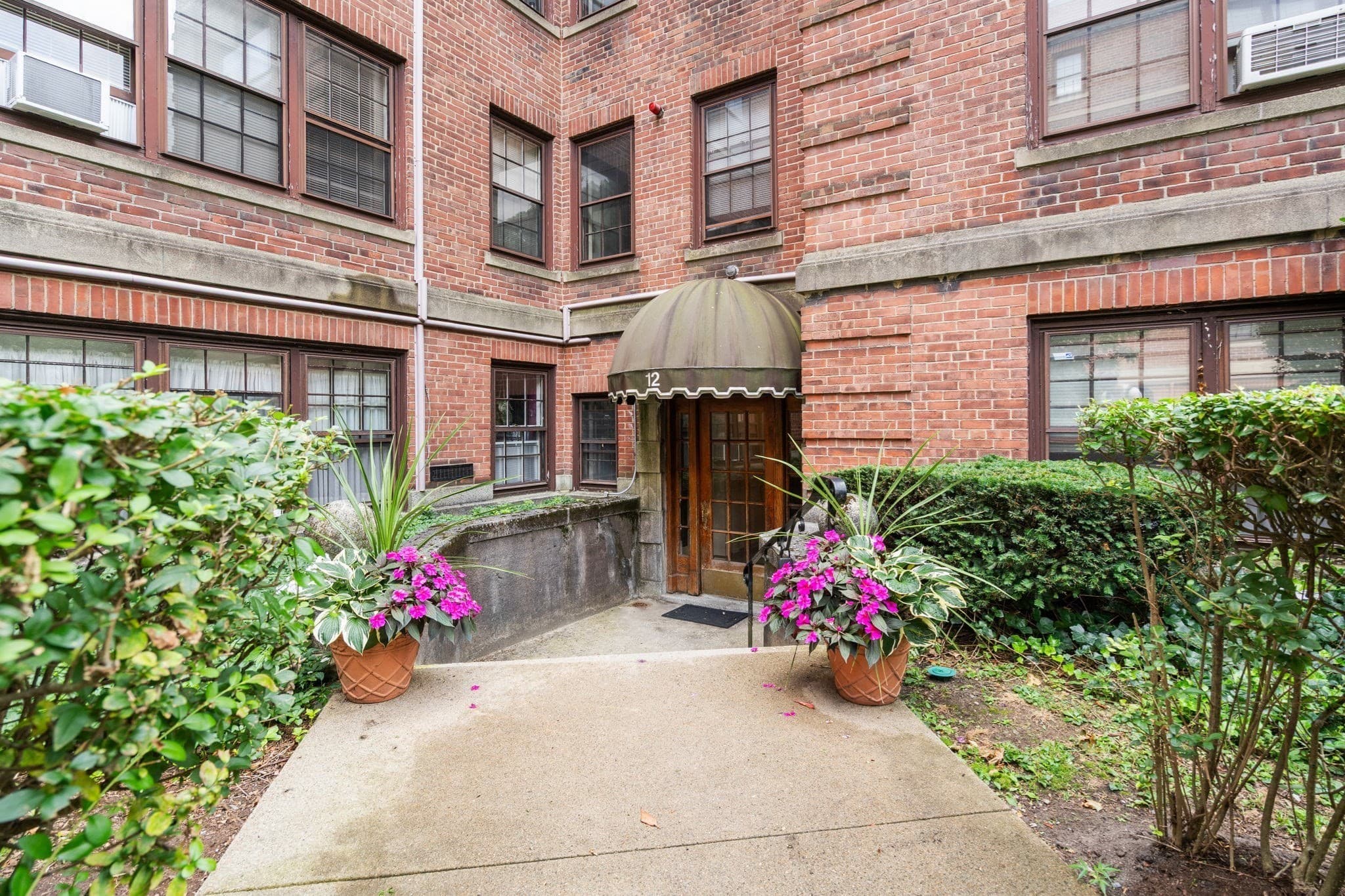 12 Kilsyth Terrace # 33, Boston MA 02135