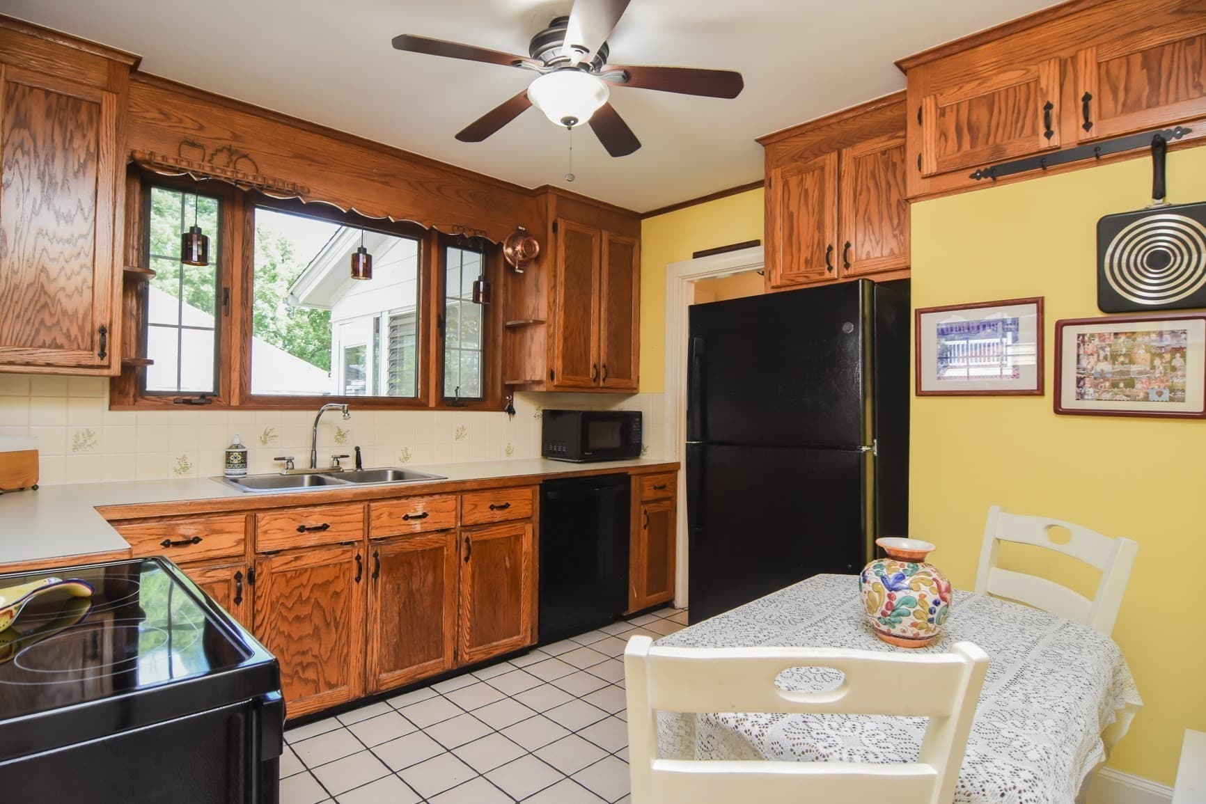 Single Family Residence at 12 Houston Ave, Methuen MA 01844, Methuen, photo 5 of 42