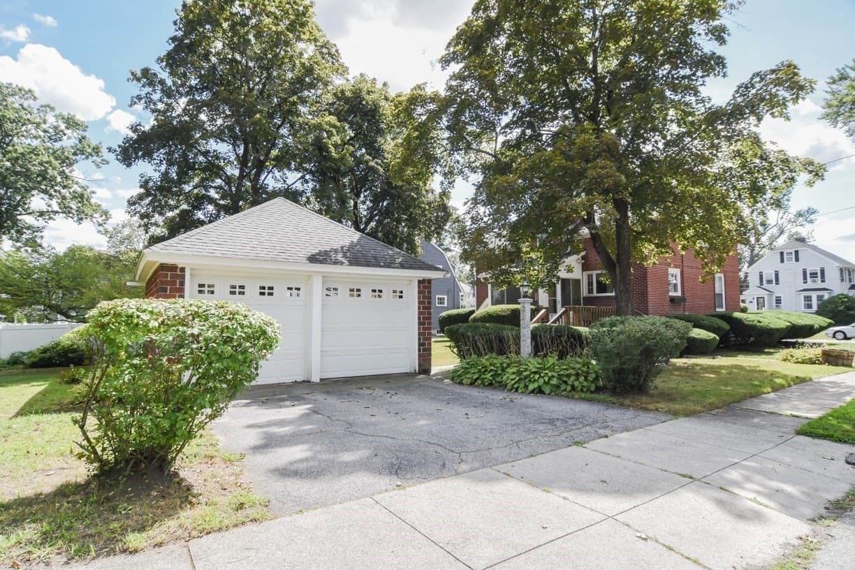 Single Family Residence at 12 Houston Ave, Methuen MA 01844, Methuen, photo 40 of 42