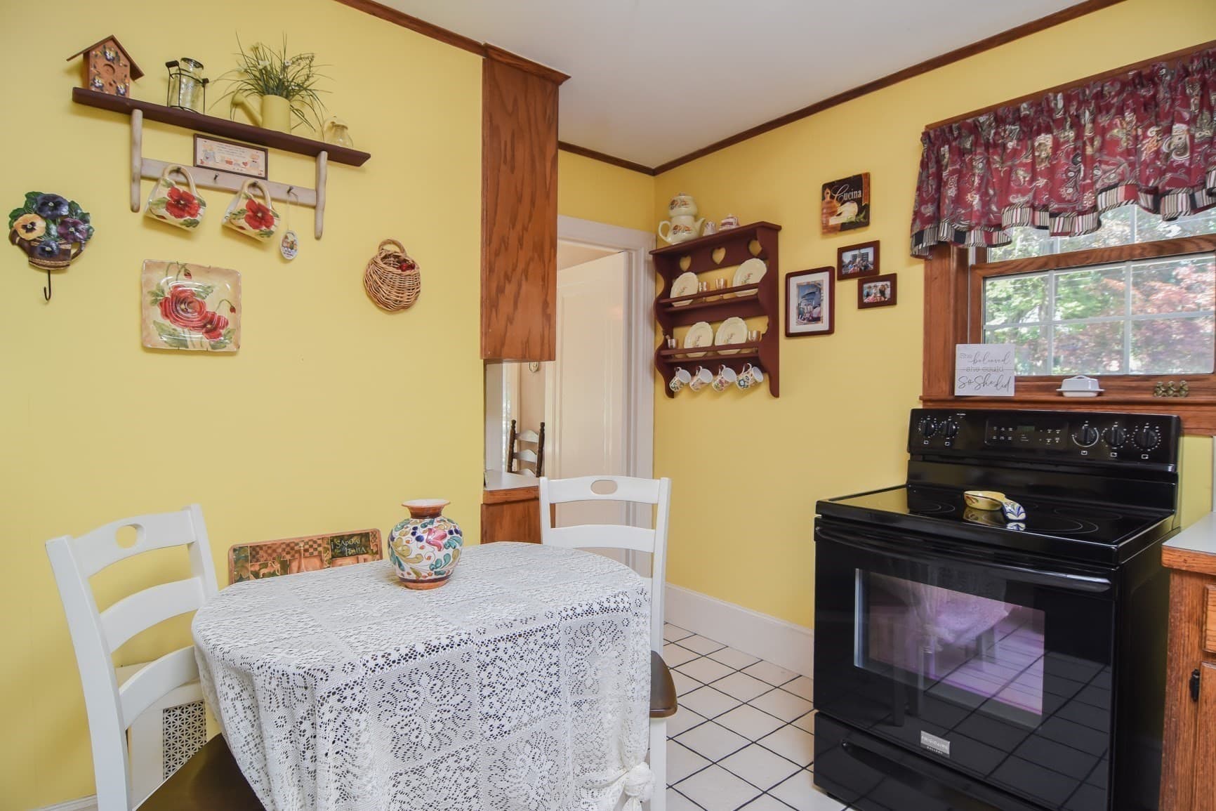 Single Family Residence at 12 Houston Ave, Methuen MA 01844, Methuen, photo 8 of 42