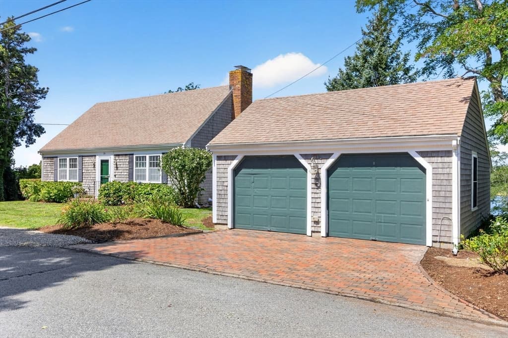 Single Family Residence at 21 Ruggles, Orleans MA 02653, Orleans, photo 5 of 42