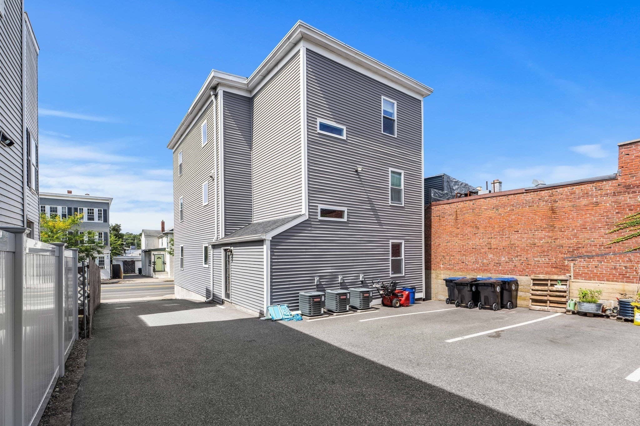 Condominium at 251 Rantoul St # 1, Beverly MA 01915, Beverly, photo 39 of 40