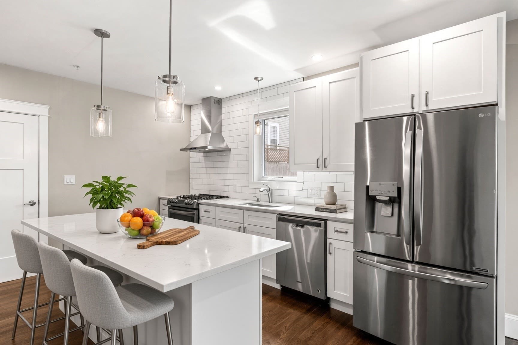 Condominium at 251 Rantoul St # 1, Beverly MA 01915, Beverly, photo 4 of 40