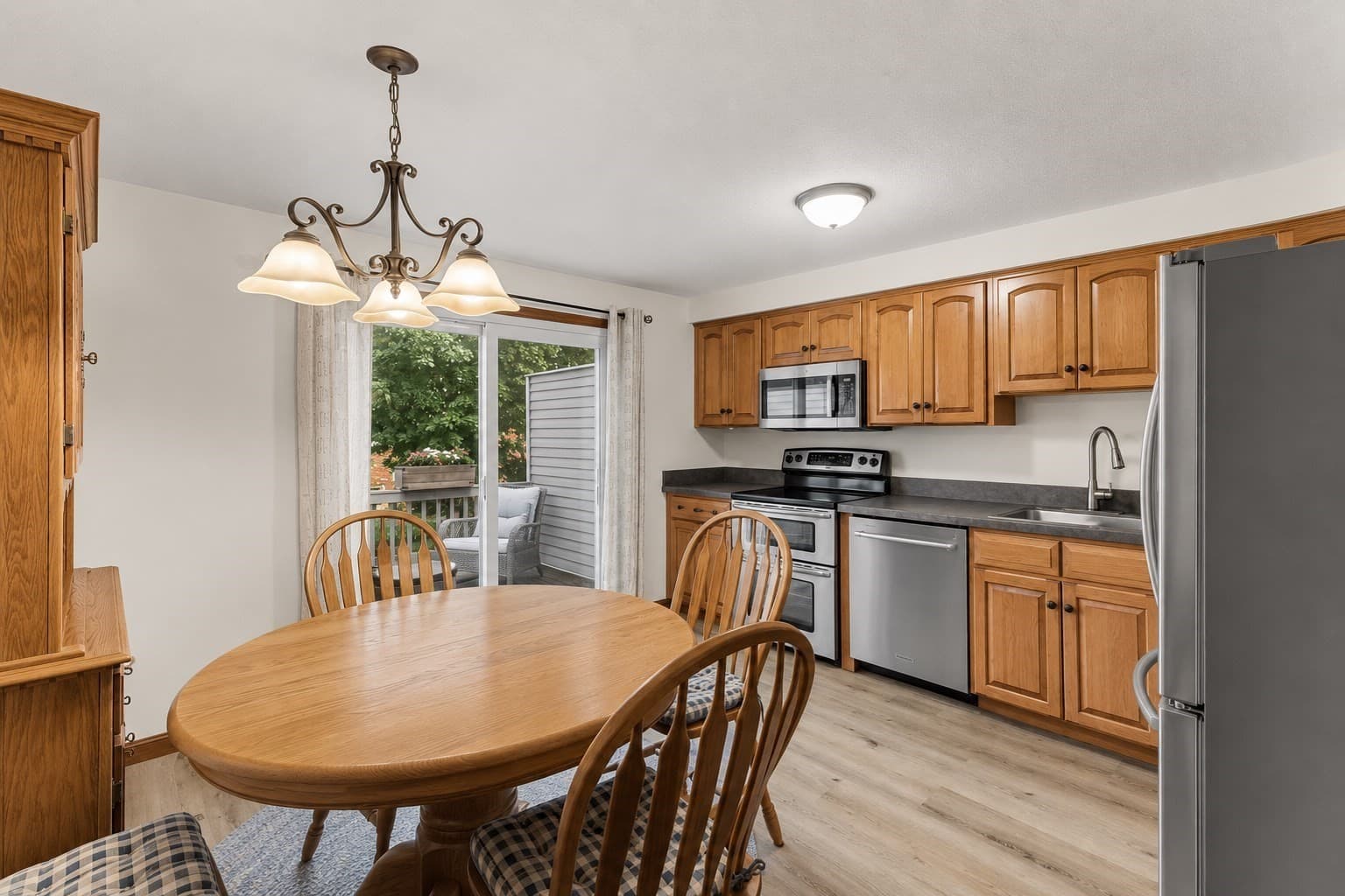 Condominium at 162 Oak St # 9, Taunton MA 02780, Taunton, photo 10 of 23