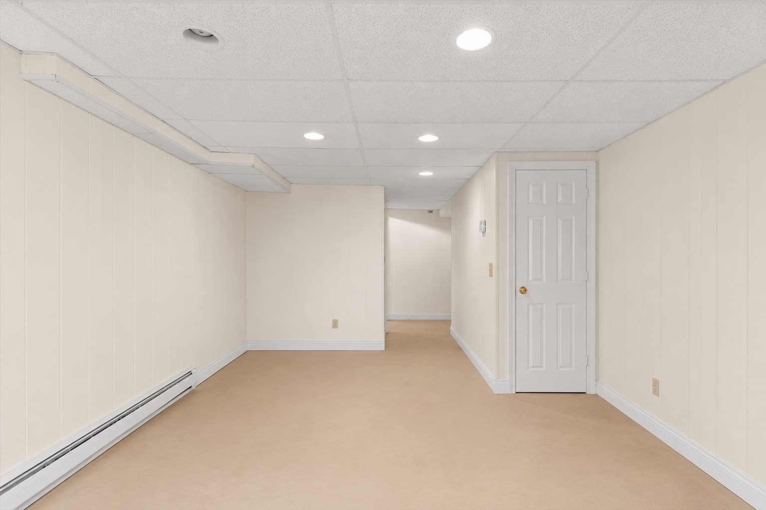 Condominium at 162 Oak St # 9, Taunton MA 02780, Taunton, photo 21 of 23