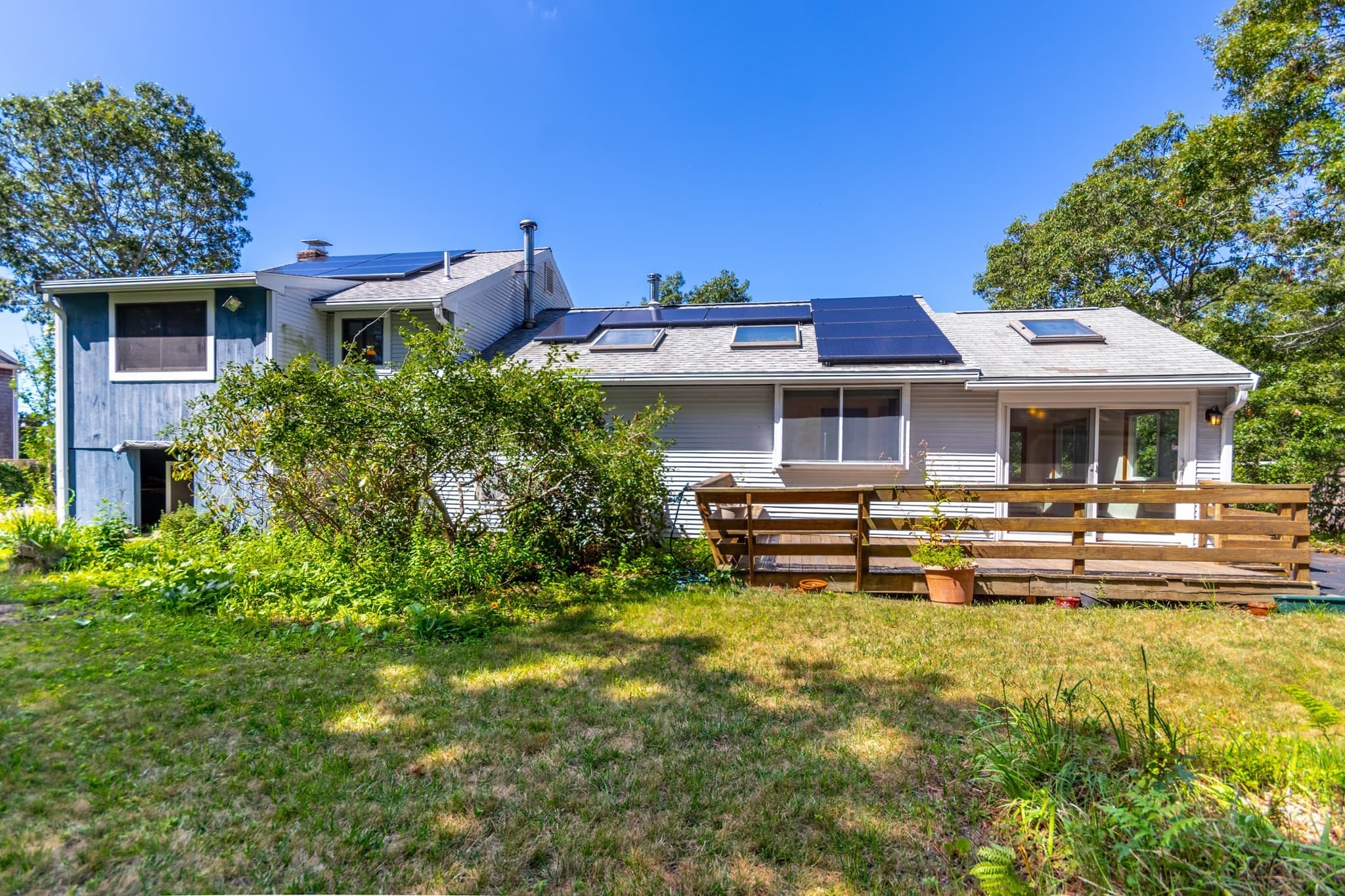 Single Family Residence at 8 Laura Ln, Bourne MA 02532, Bourne, photo 3 of 41