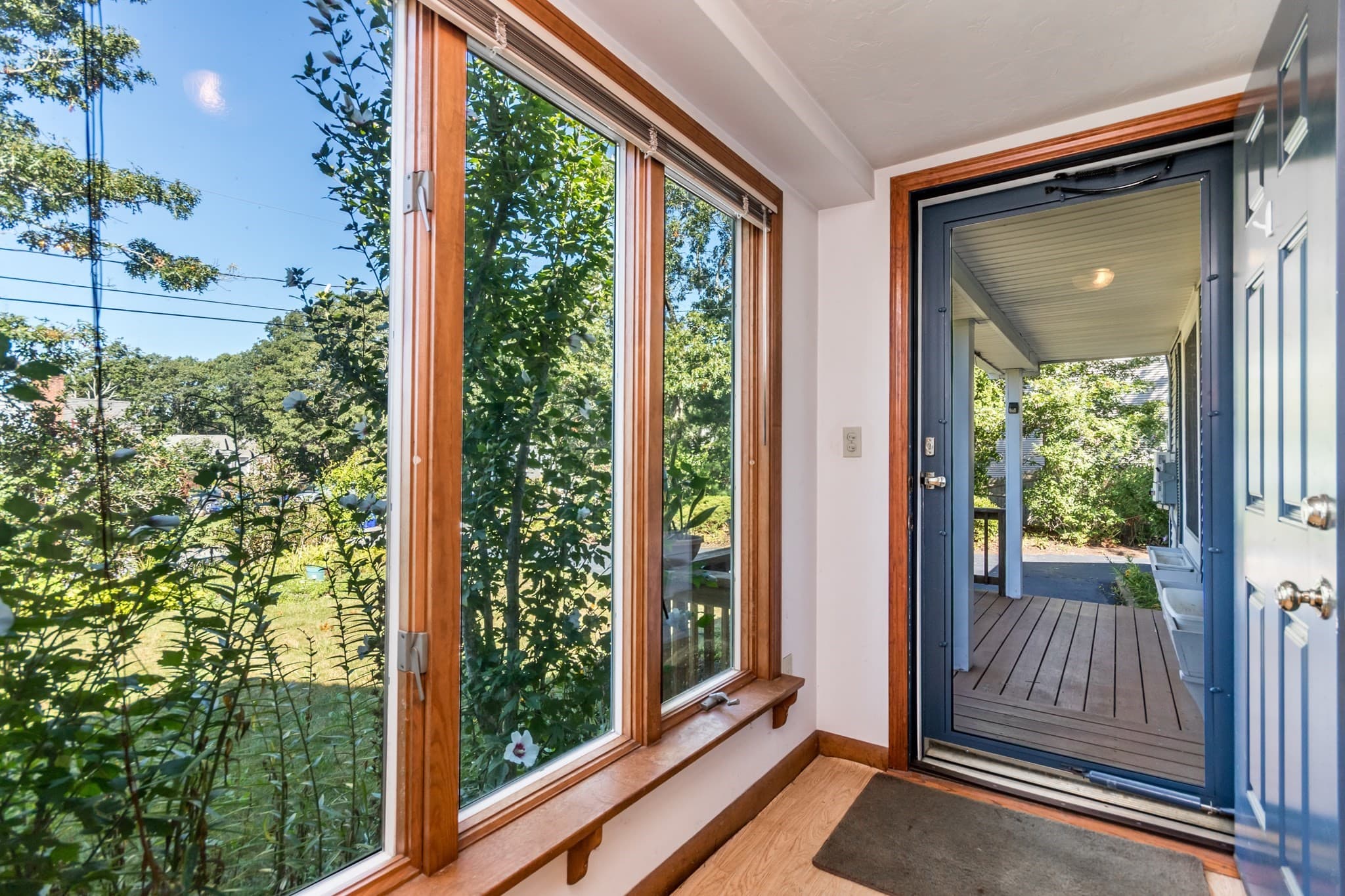 Single Family Residence at 8 Laura Ln, Bourne MA 02532, Bourne, photo 5 of 41