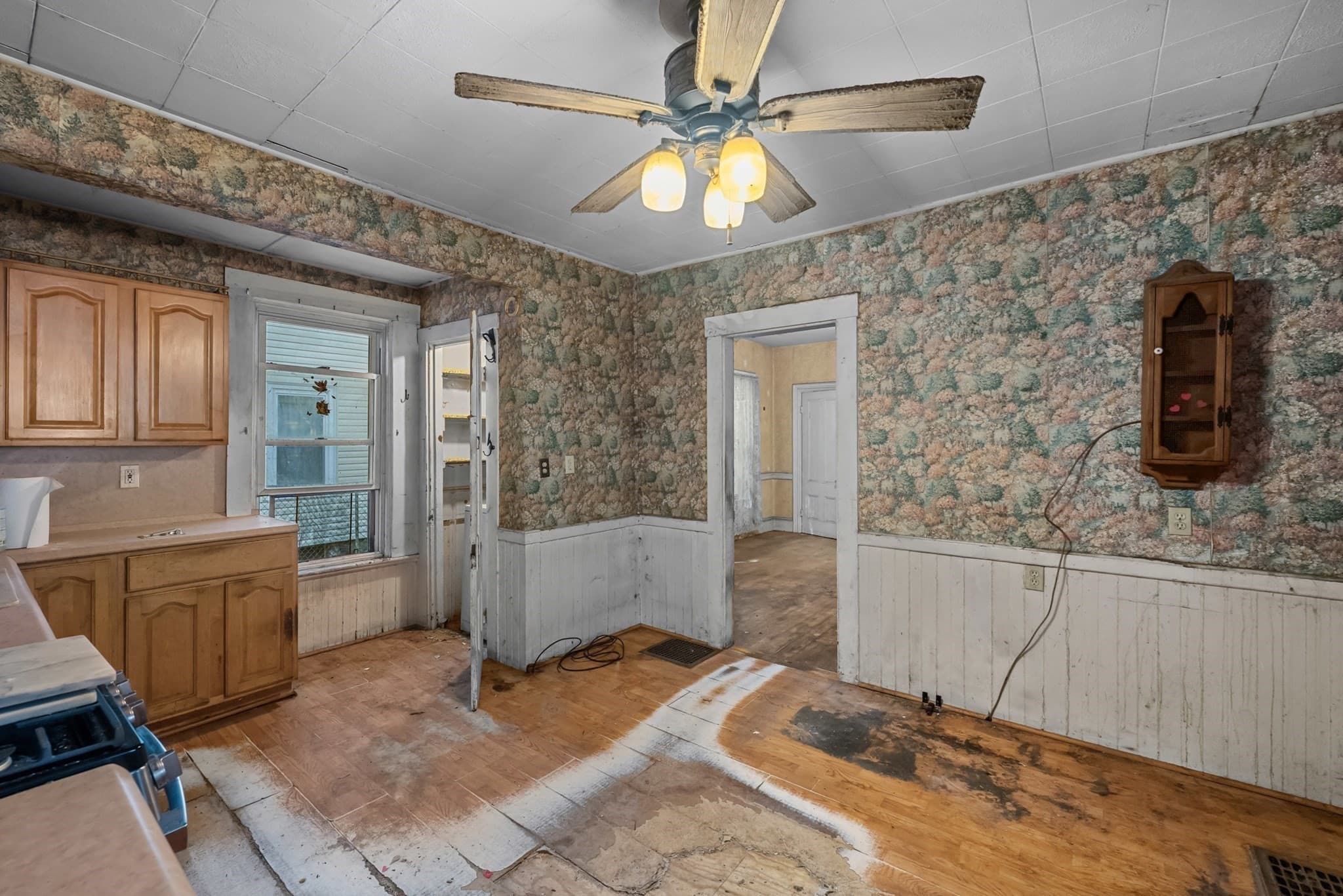 Single Family Residence at 5 Westminster St, Boston MA 02136, Boston, photo 12 of 32