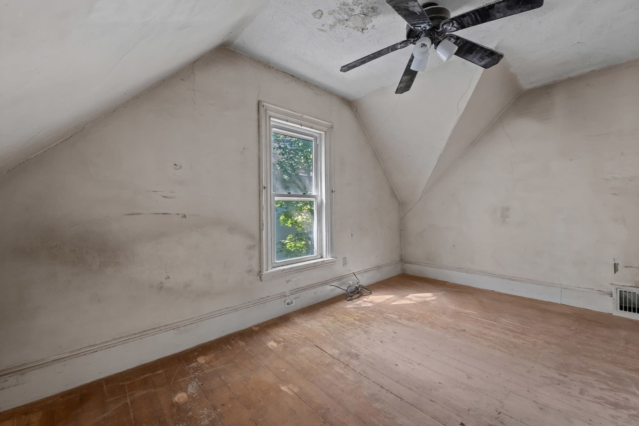 Single Family Residence at 5 Westminster St, Boston MA 02136, Boston, photo 18 of 32