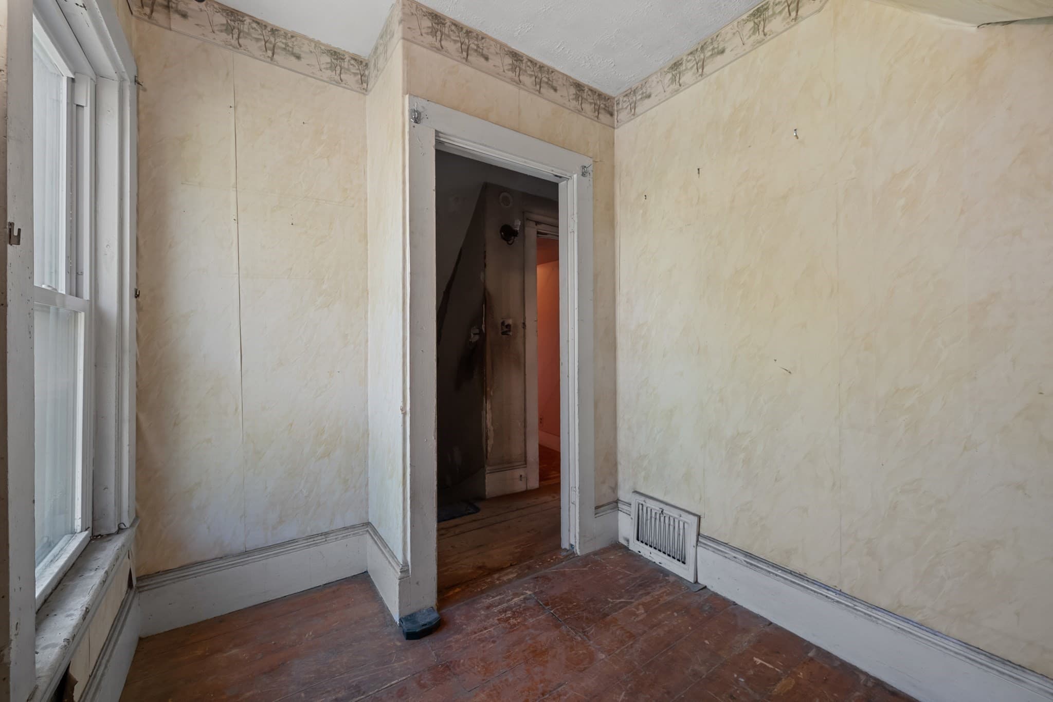 Single Family Residence at 5 Westminster St, Boston MA 02136, Boston, photo 21 of 32
