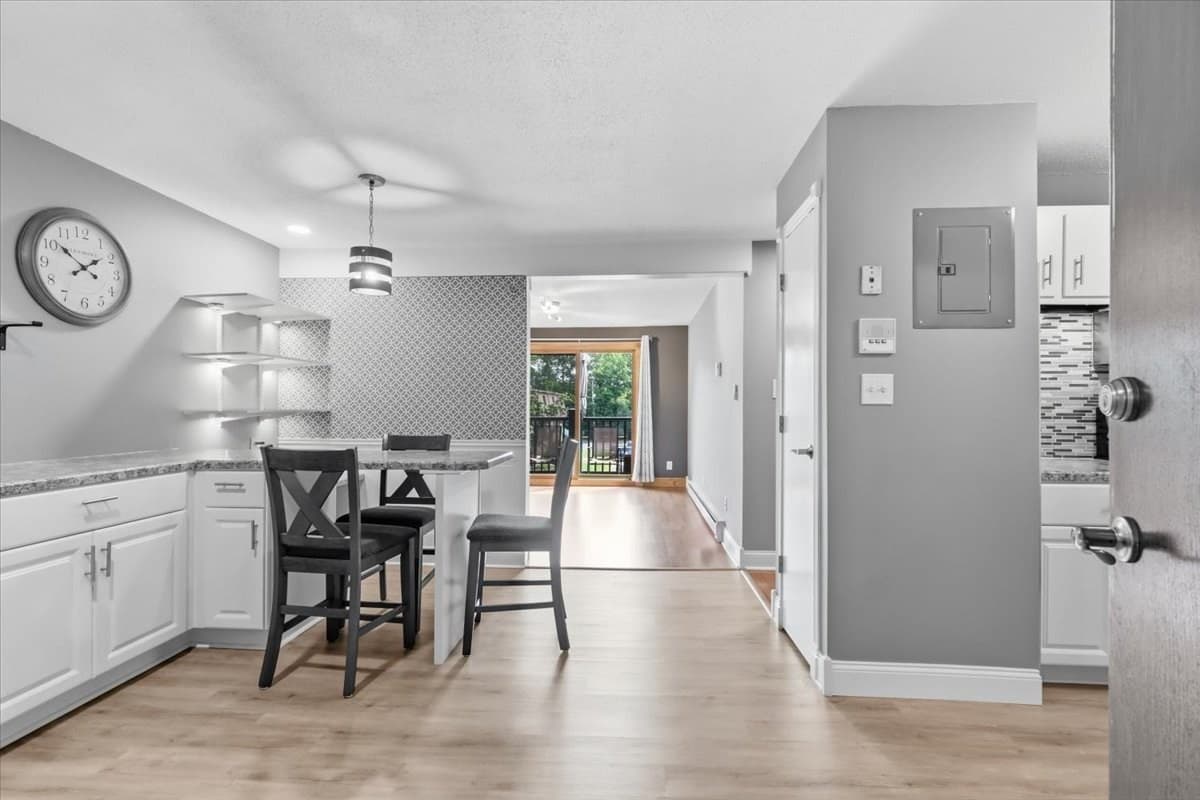 Condominium at 2 Karena Drive # 12, Taunton MA 02780, Taunton, photo 5 of 32