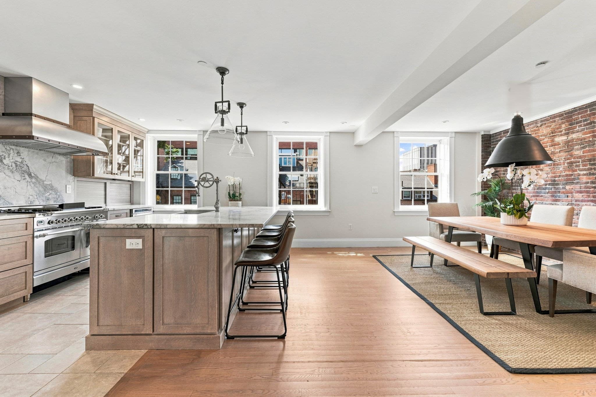 Condominium at 31 Bowdoin St # 4, Boston MA 02114, photo 6 of 30