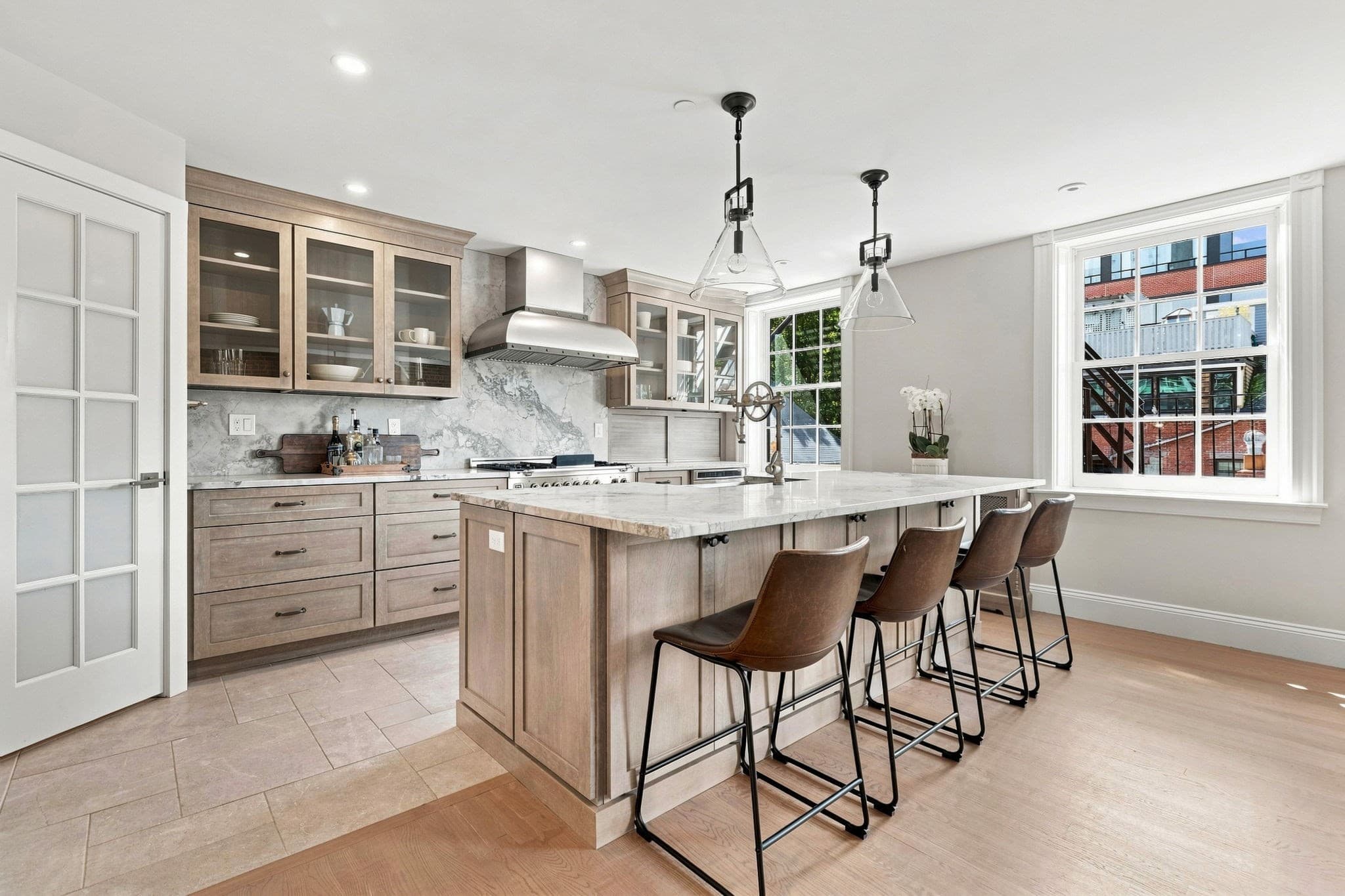 Condominium at 31 Bowdoin St # 4, Boston MA 02114, photo 7 of 30