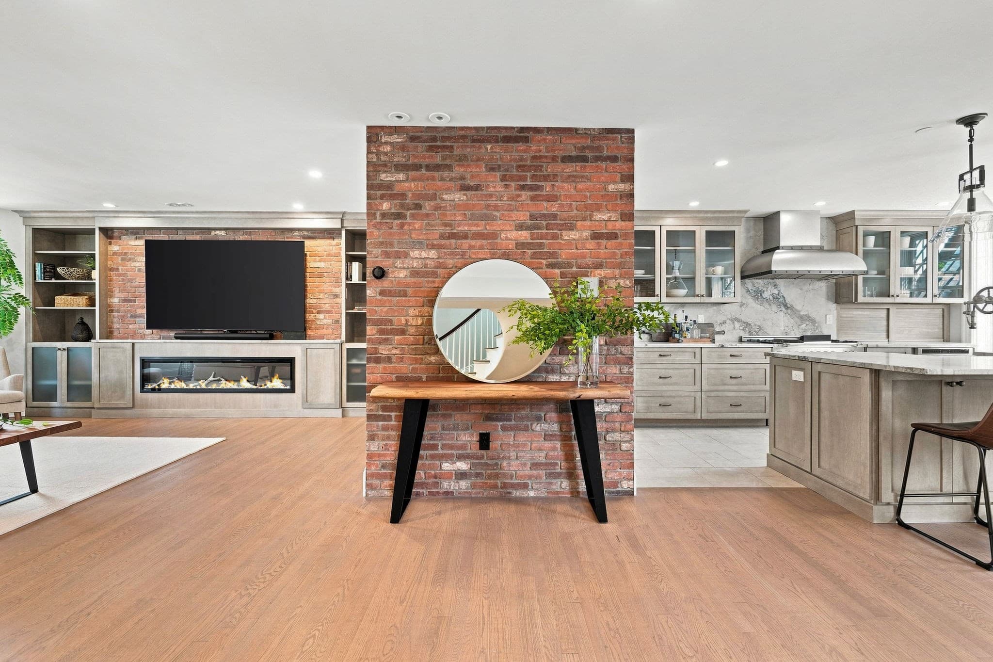 Condominium at 31 Bowdoin St # 4, Boston MA 02114, photo 5 of 30