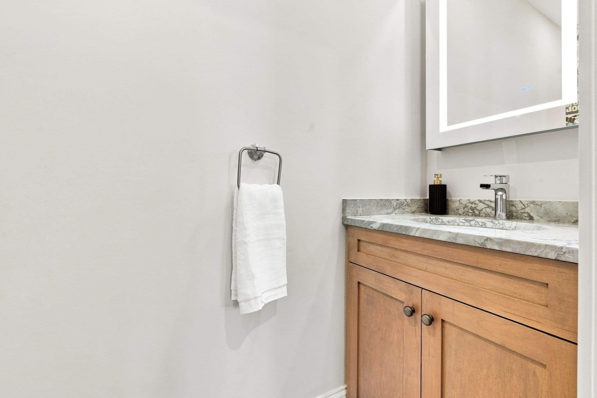 Condominium at 31 Bowdoin St # 4, Boston MA 02114, photo 14 of 30
