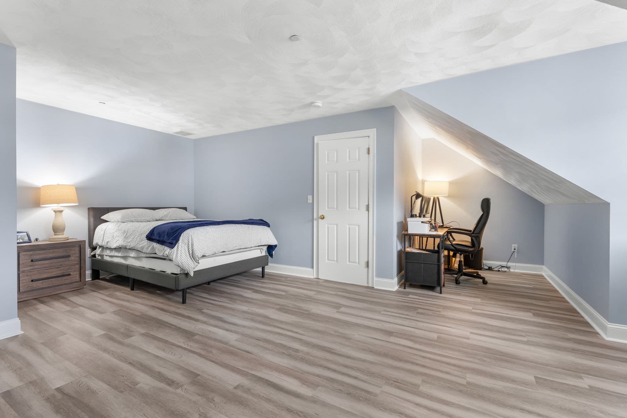 Condominium at 10 Charnstaff Ln # 404, Billerica MA 01821, Billerica, photo 23 of 38