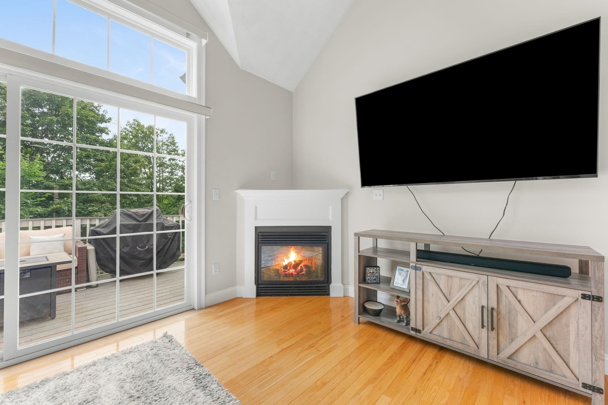 Condominium at 10 Charnstaff Ln # 404, Billerica MA 01821, Billerica, photo 6 of 38