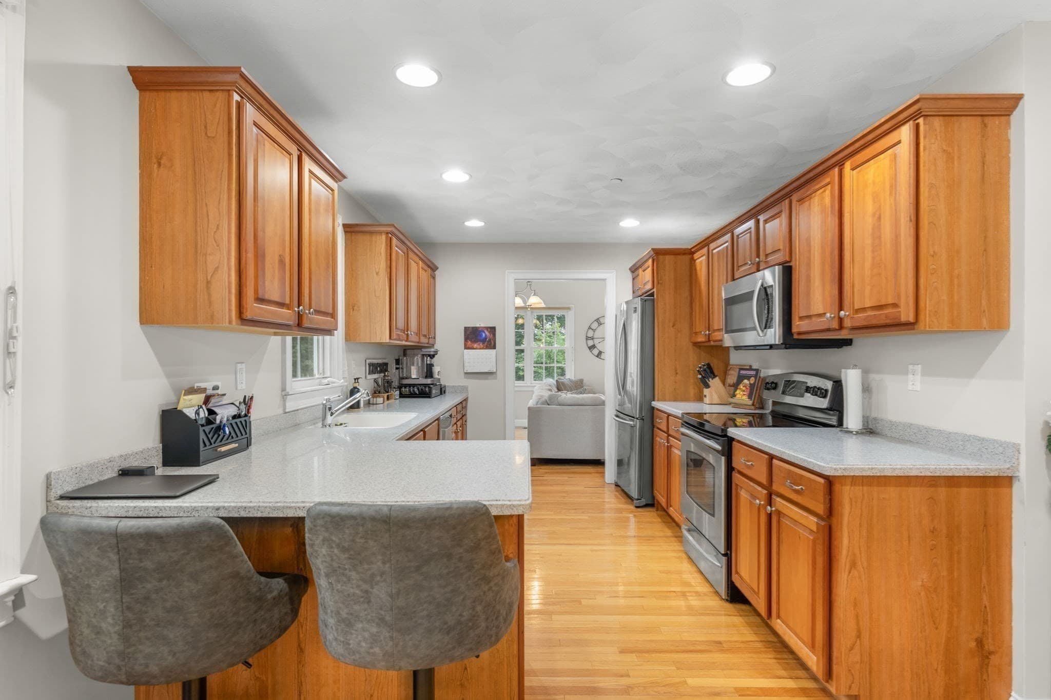 Condominium at 10 Charnstaff Ln # 404, Billerica MA 01821, Billerica, photo 9 of 38