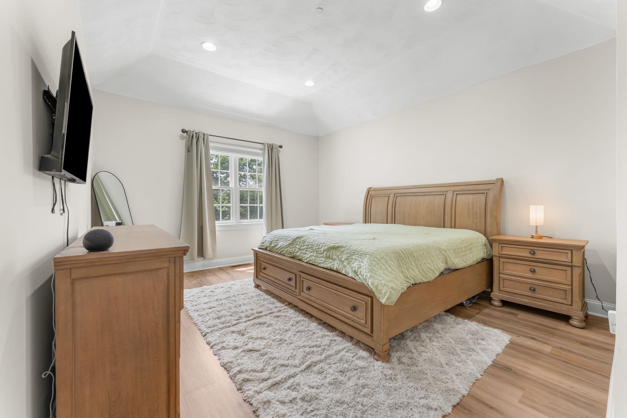 Condominium at 10 Charnstaff Ln # 404, Billerica MA 01821, Billerica, photo 14 of 38