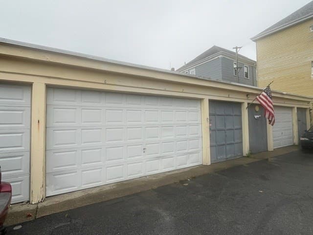 5-9 Family at 492 N Front St, New Bedford MA 02746, New Bedford, photo 4 of 7