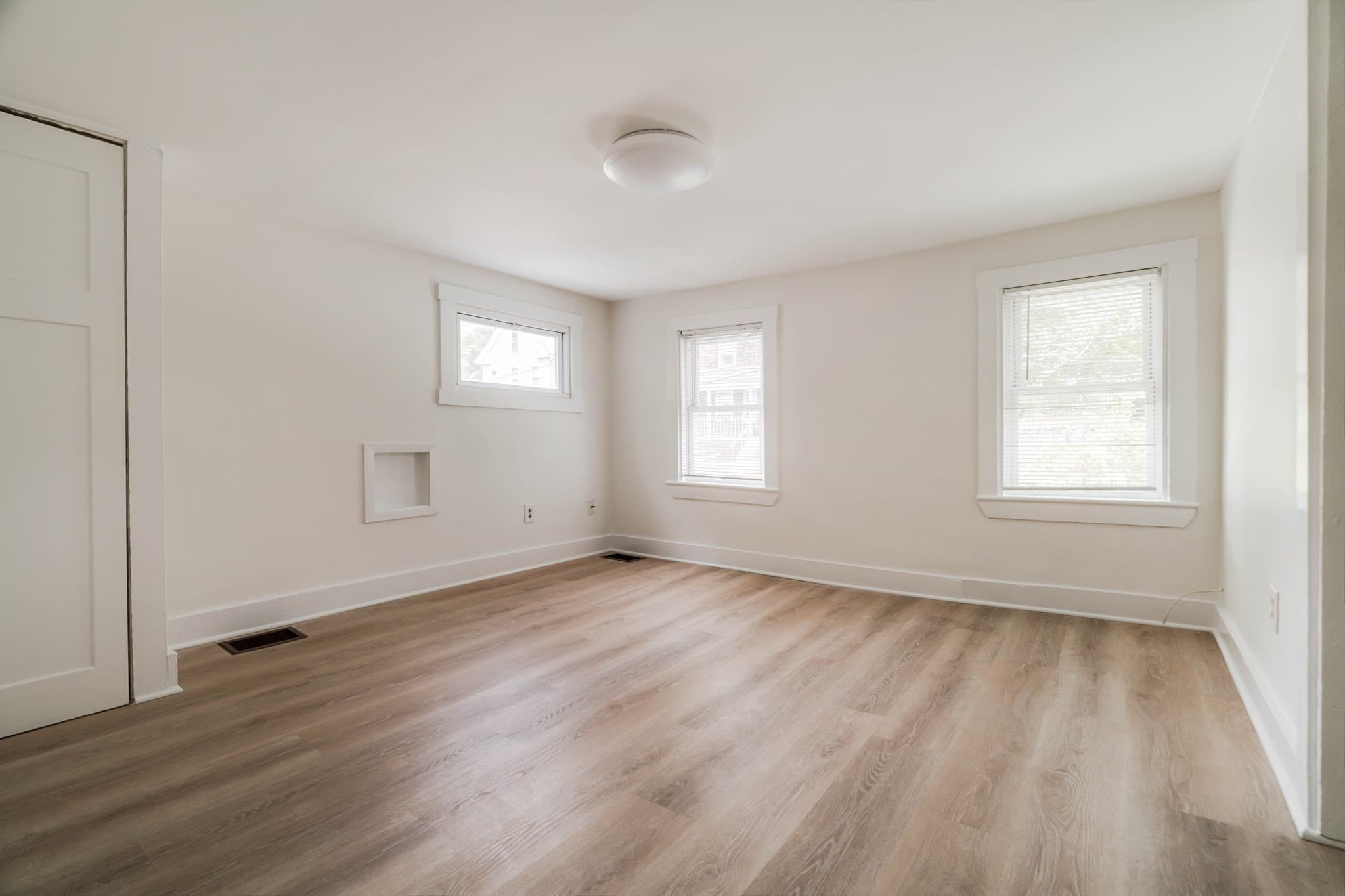 3 Family at 24 Prospect St, Weymouth MA 02188, Weymouth, photo 11 of 42