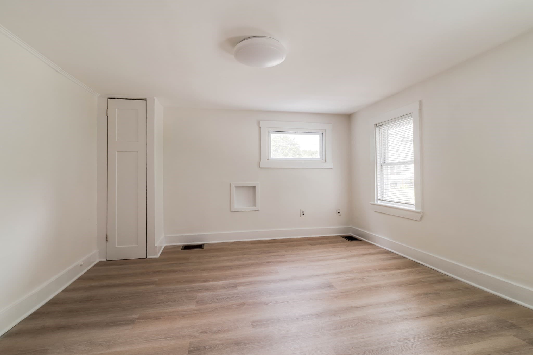 3 Family at 24 Prospect St, Weymouth MA 02188, Weymouth, photo 19 of 42