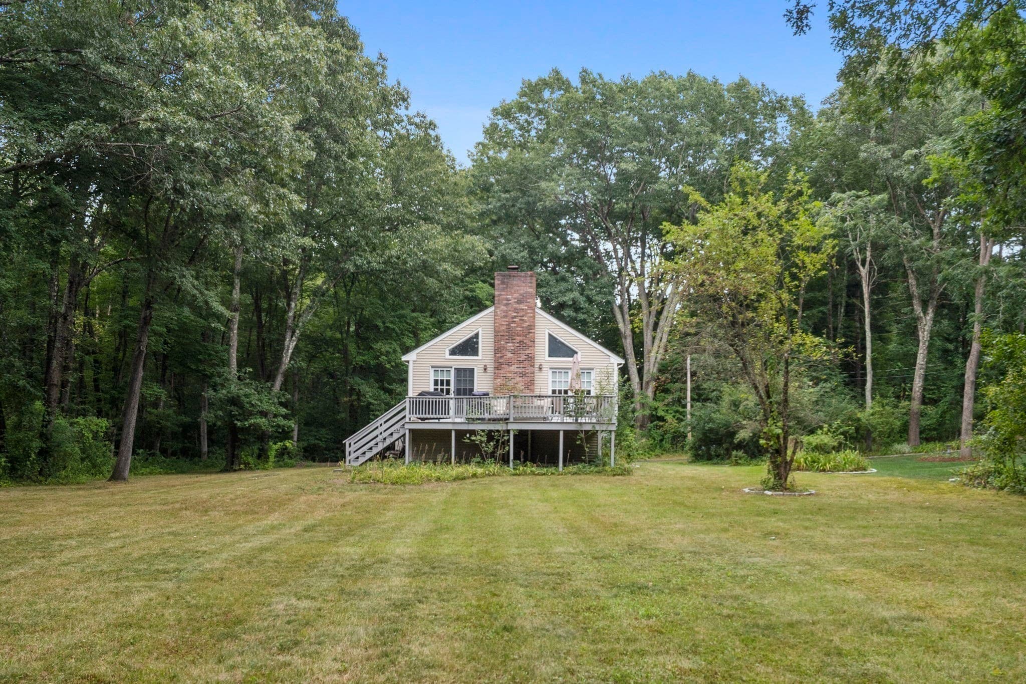 Single Family Residence at 55 Overlook Dr W, Framingham MA 01701, Framingham, photo 27 of 28