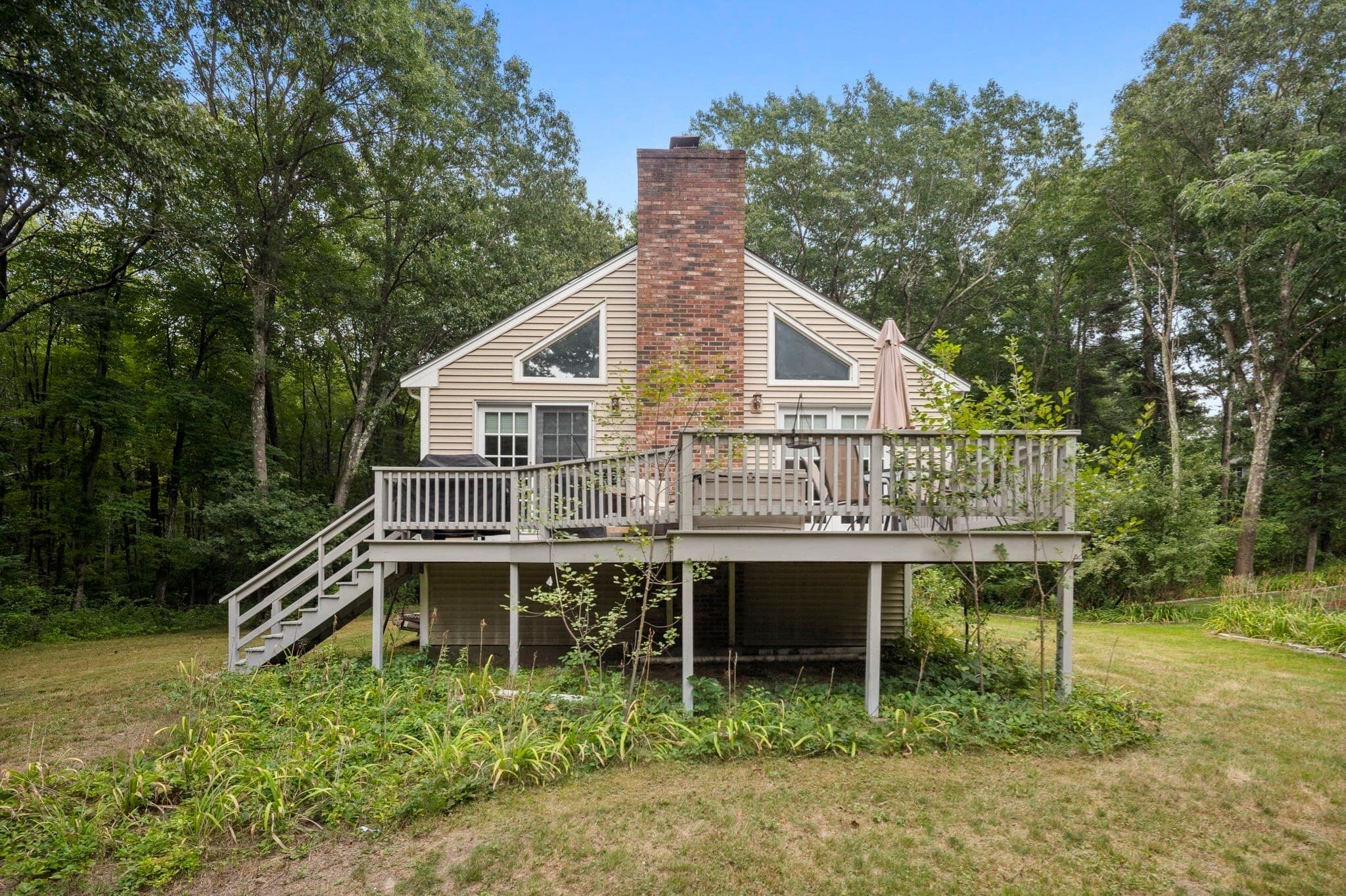 Single Family Residence at 55 Overlook Dr W, Framingham MA 01701, Framingham, photo 26 of 28
