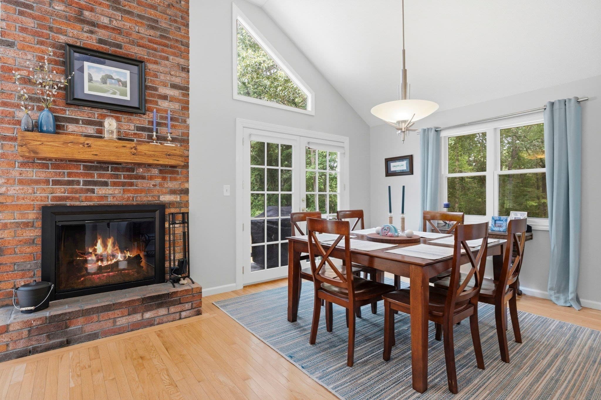 Single Family Residence at 55 Overlook Dr W, Framingham MA 01701, Framingham, photo 3 of 28