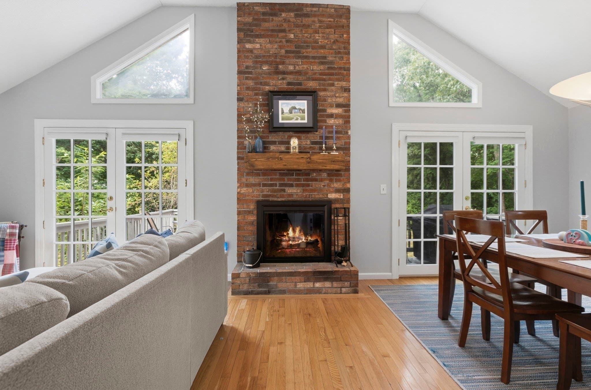 Single Family Residence at 55 Overlook Dr W, Framingham MA 01701, Framingham, photo 4 of 28