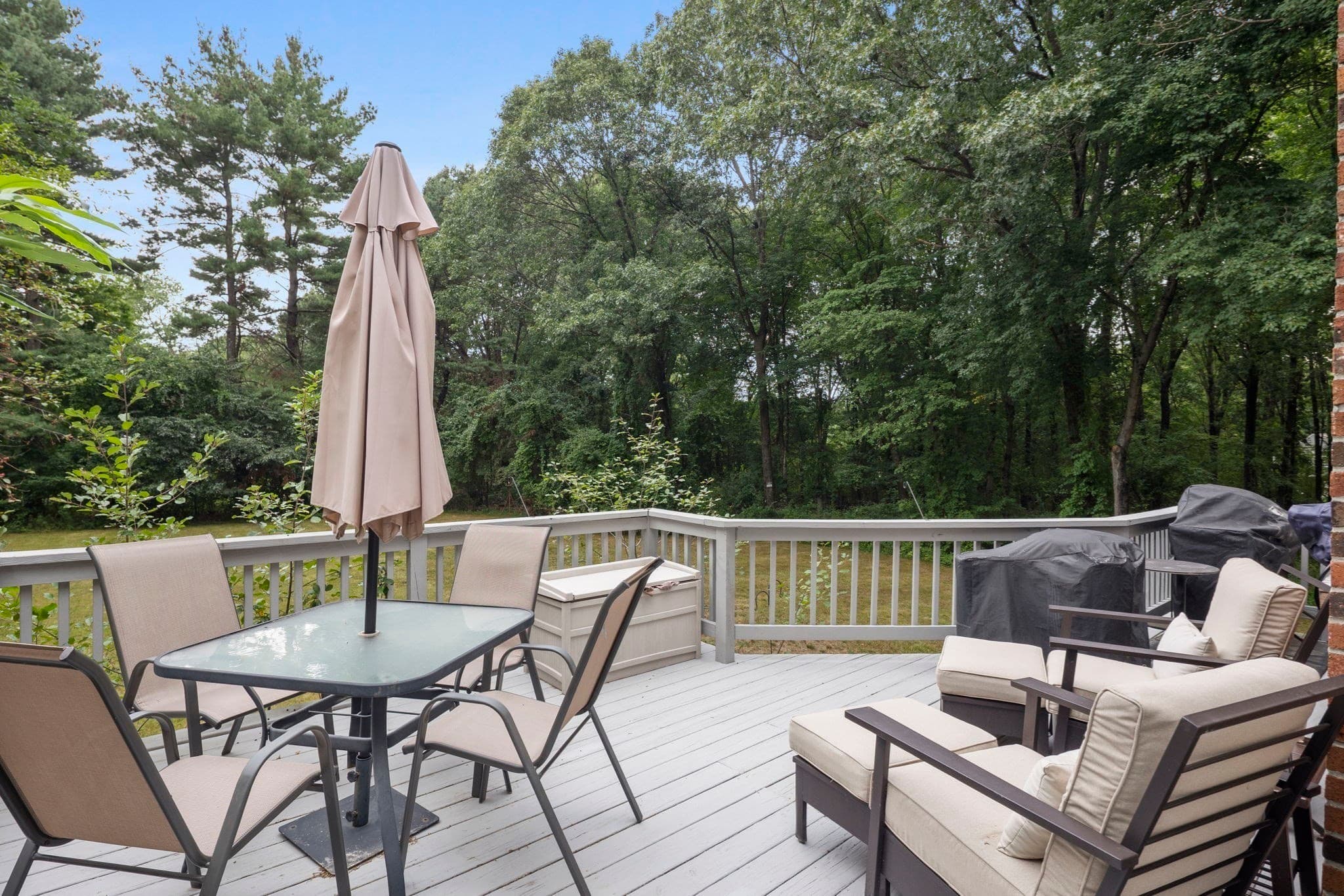 Single Family Residence at 55 Overlook Dr W, Framingham MA 01701, Framingham, photo 25 of 28
