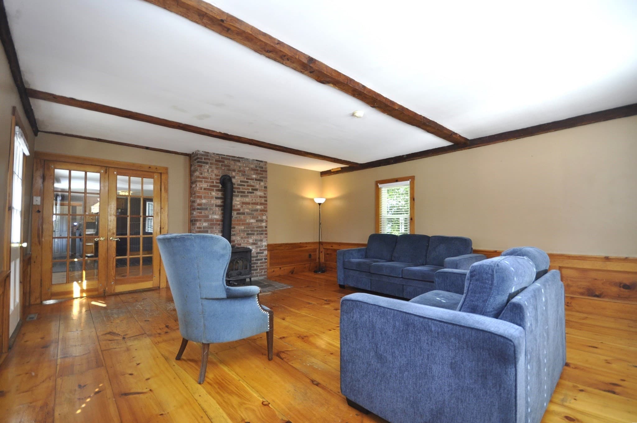Single Family Residence at 466 Summer St, East Bridgewater MA 02333, East Bridgewater, photo 8 of 28