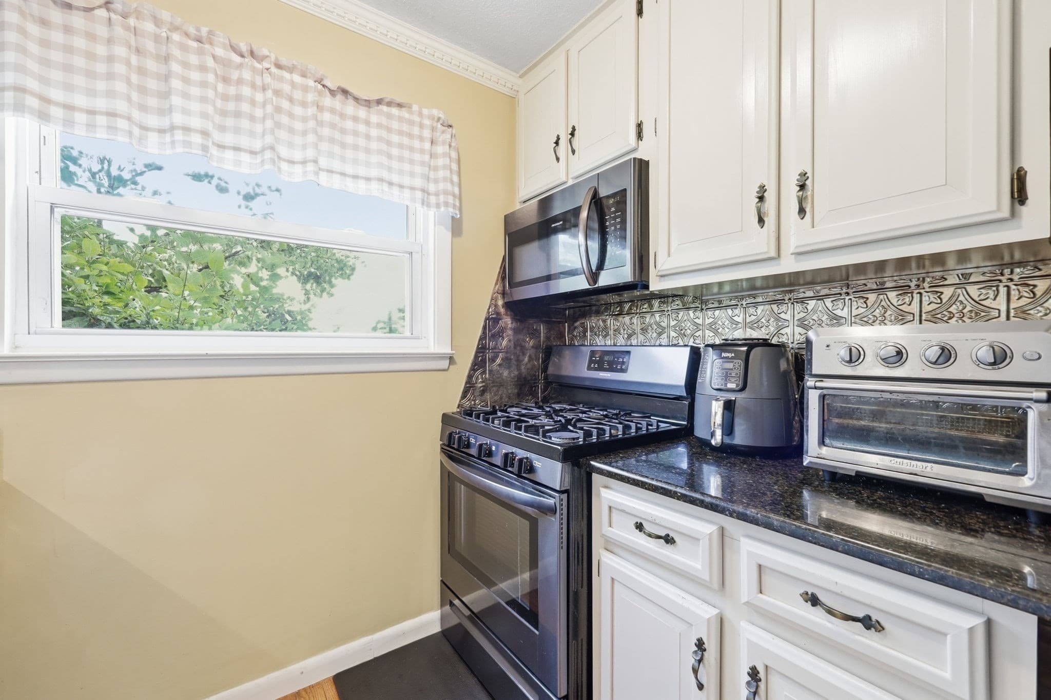 Condominium at 142 Autumn St # G, Agawam MA 01001, Agawam, photo 9 of 25