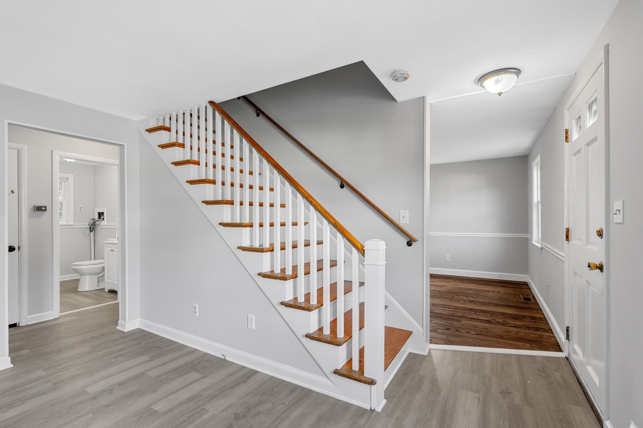 Single Family Residence at 37 Watson St., Braintree MA 02184, photo 2 of 18