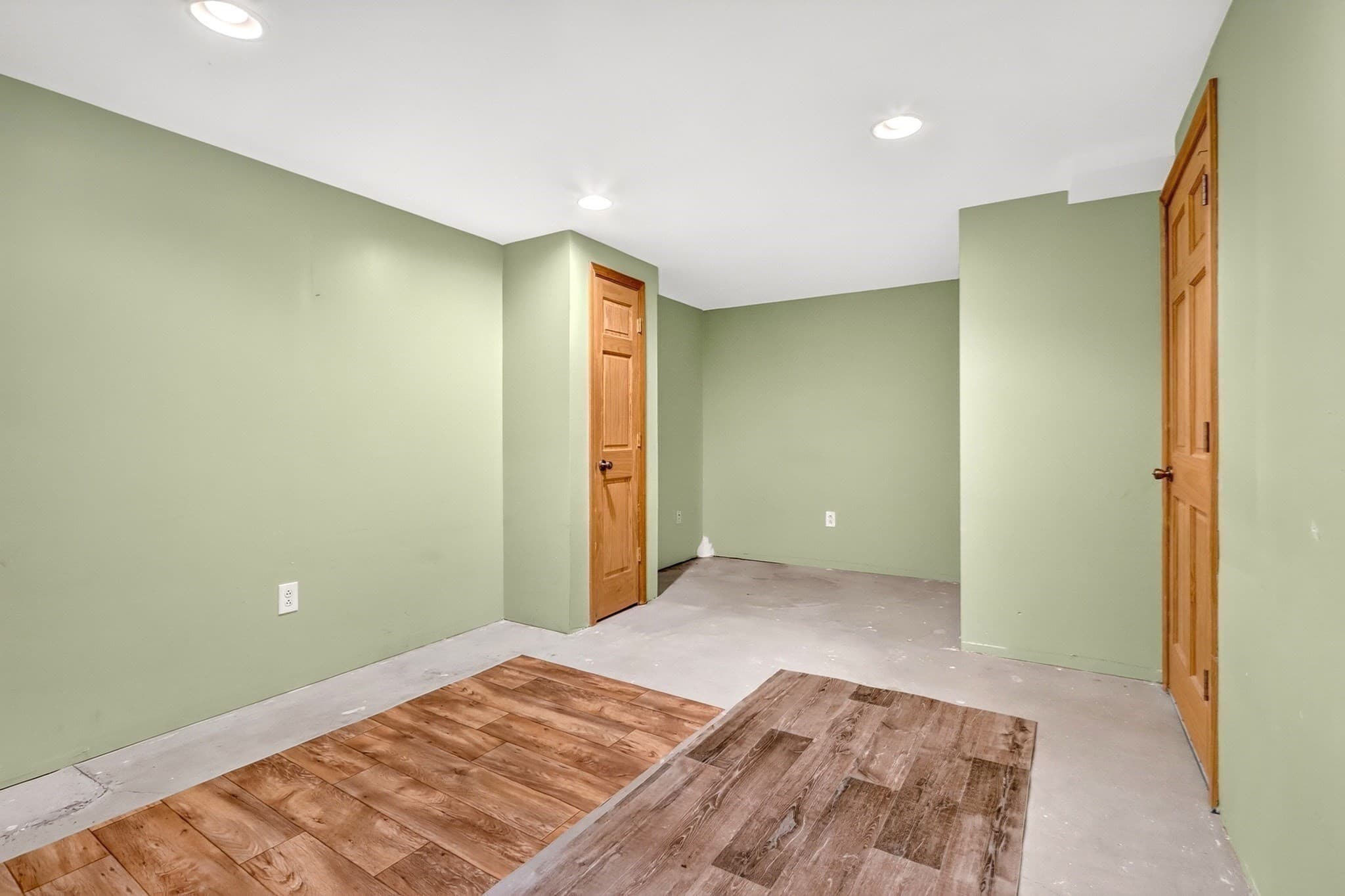 Condominium at 85 Steeple Chase Cir # 3, Attleboro MA 02703, Attleboro, photo 32 of 37