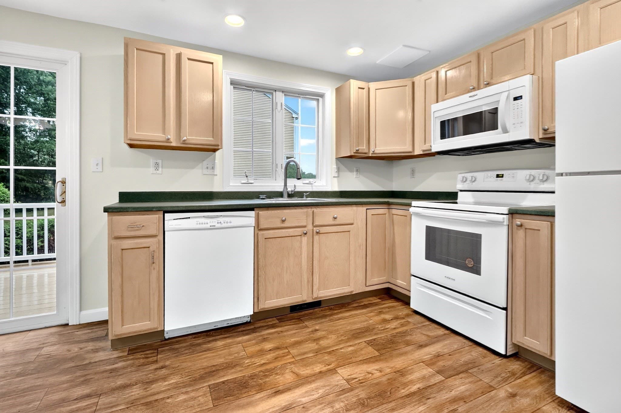 Condominium at 85 Steeple Chase Cir # 3, Attleboro MA 02703, Attleboro, photo 10 of 37