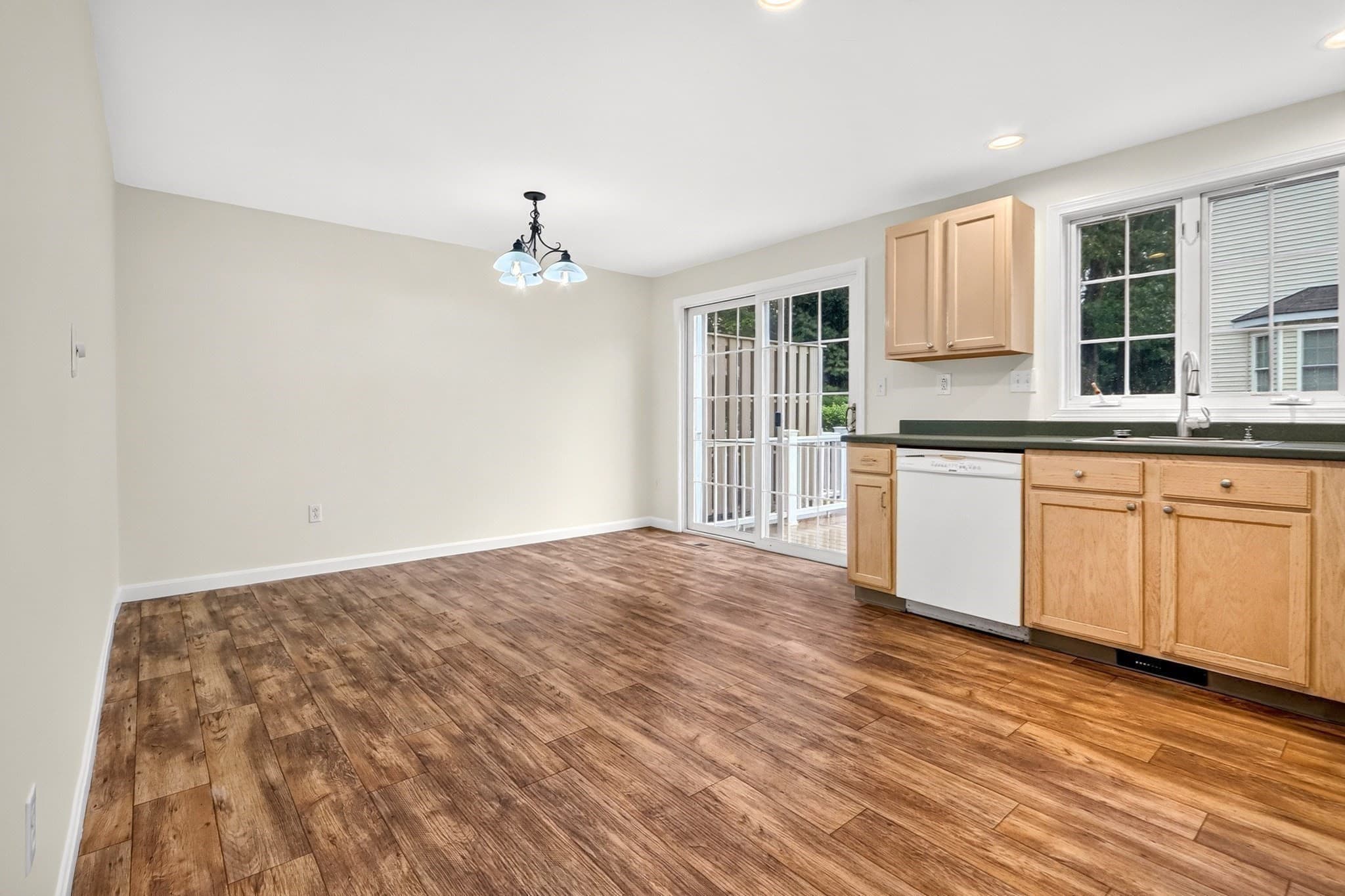 Condominium at 85 Steeple Chase Cir # 3, Attleboro MA 02703, Attleboro, photo 8 of 37